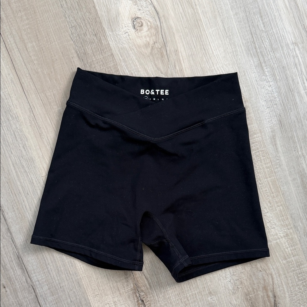 black workout shorts